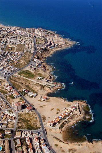 Beach: Cala del Mojón in Torrevieja. Alicante